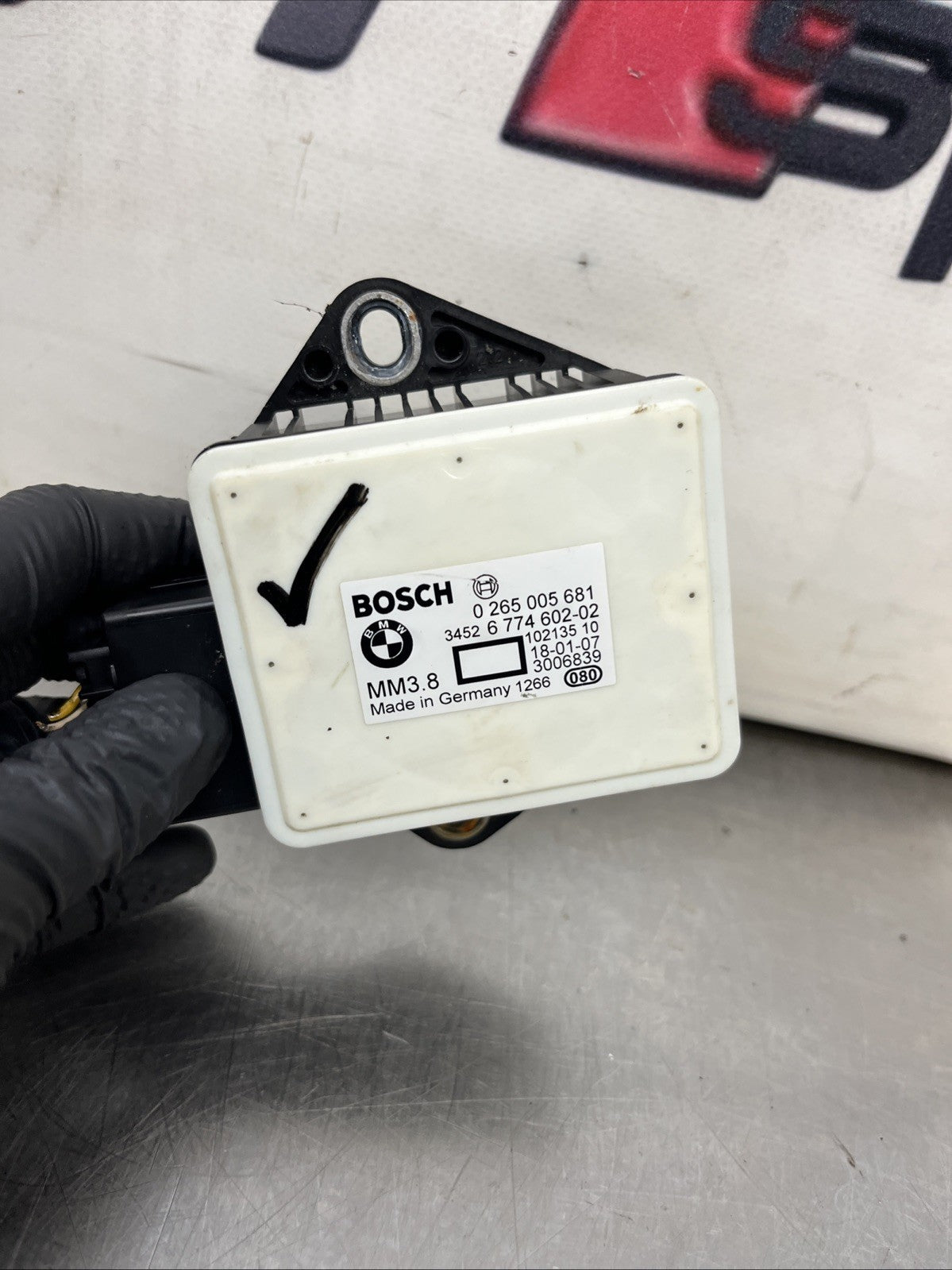 BMW E70 X5 3.0 D SPORT 06-11 YAW RATE SENSOR DSC MODULE 6774602 0265005681#NP45
