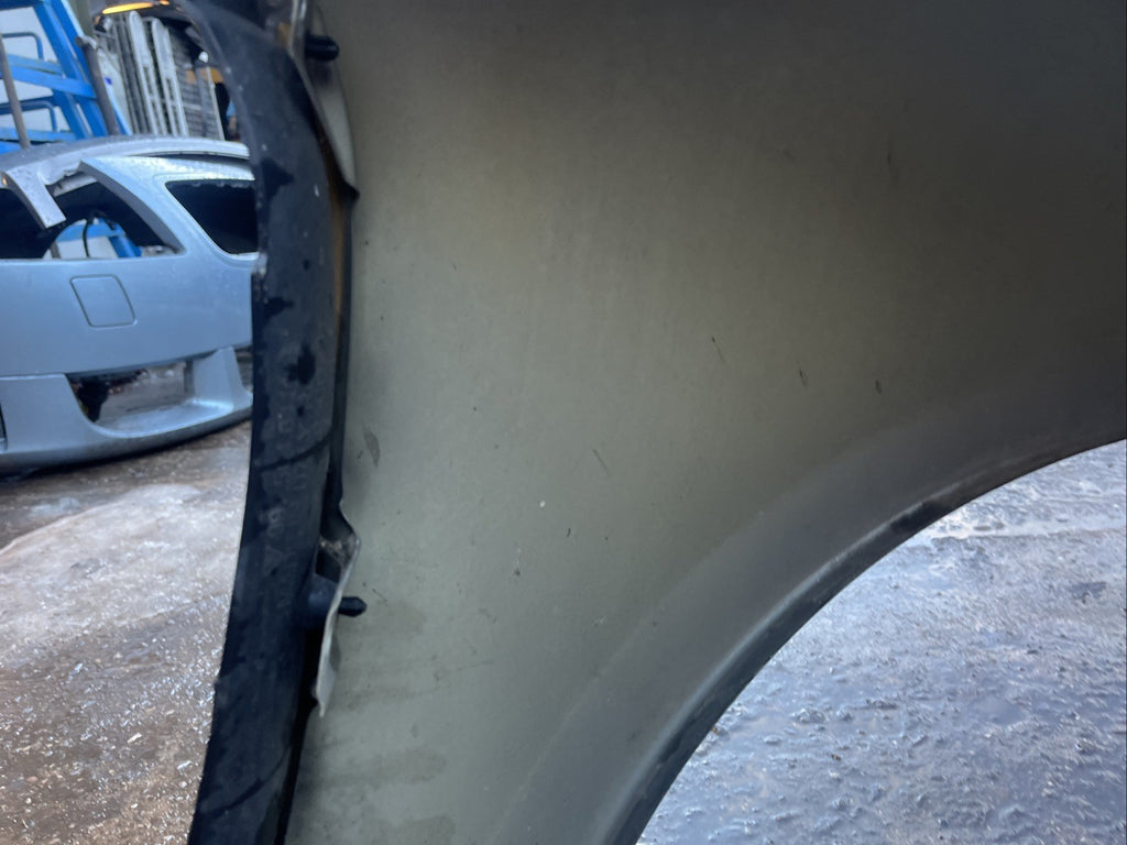 PORSCHE BOXSTER 2005 987 passenger side near Wing good condition