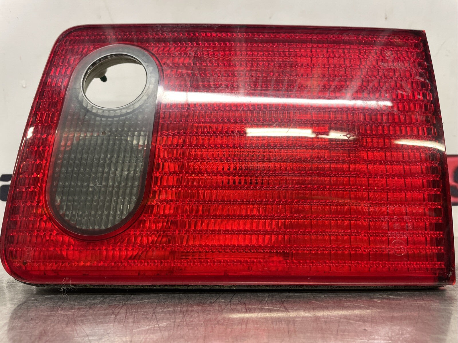 Genuine Audi A8 D2 99-03 Rear Right Inner Light Cluster 4D0945094D