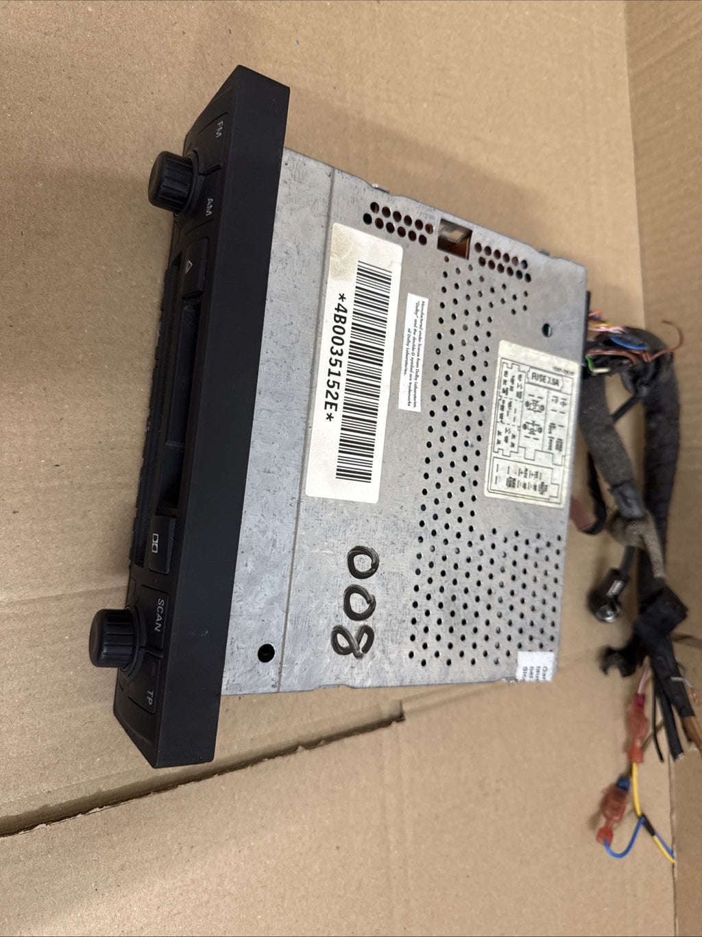 4B0035152E 2003 AUDI TT RADIO STEREO CASSETTE PLAYER HEAD UNIT With Code