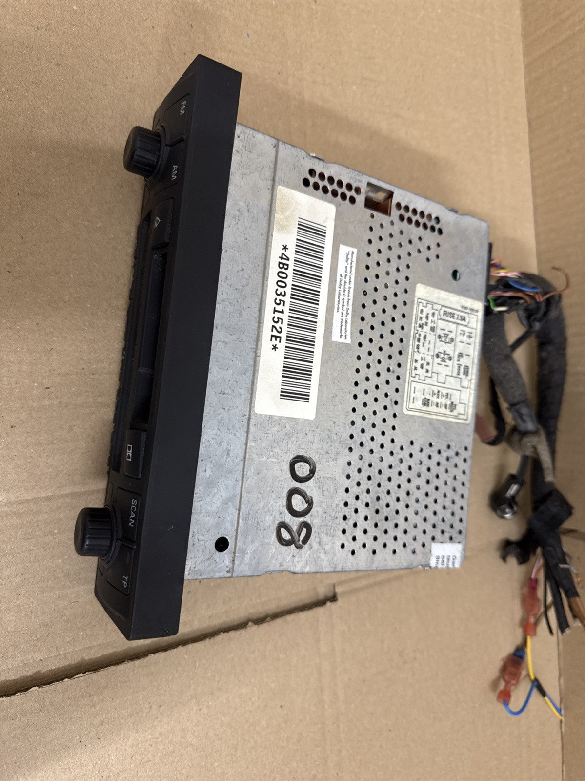 4B0035152E 2003 AUDI TT RADIO STEREO CASSETTE PLAYER HEAD UNIT With Code