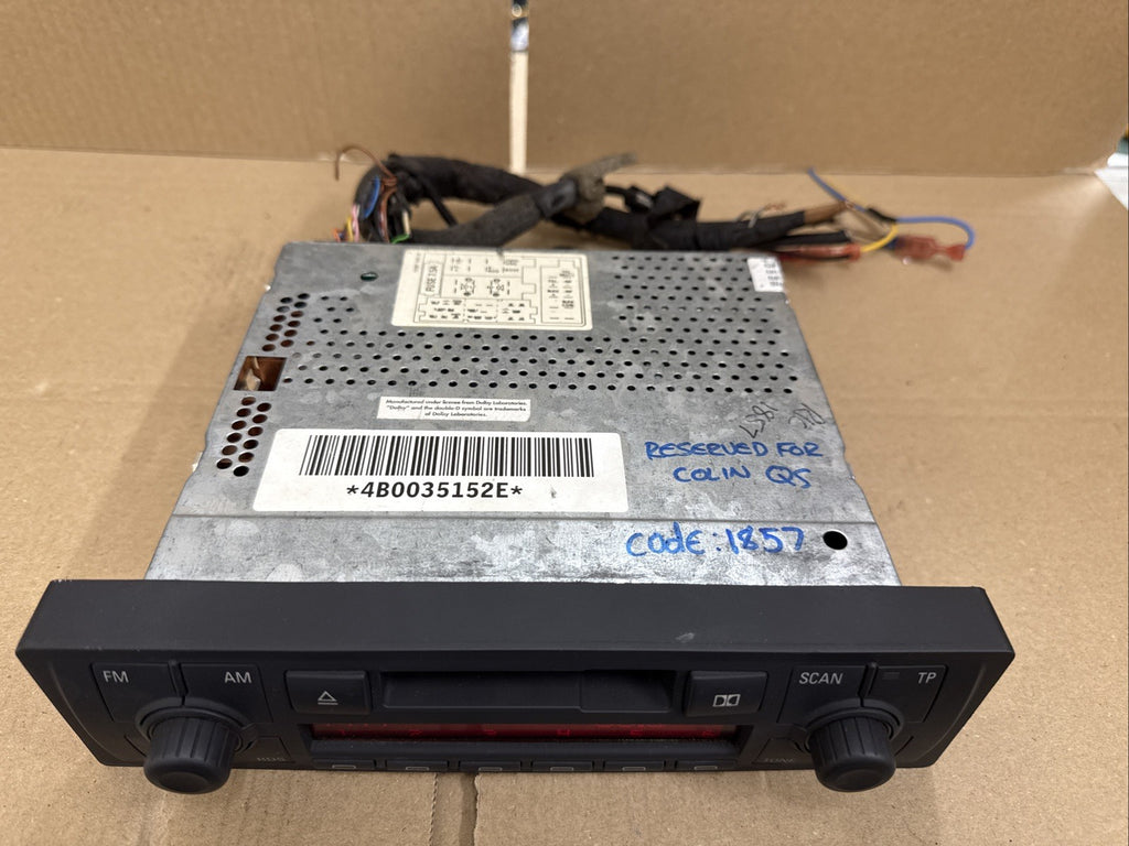 4B0035152E 2003 AUDI TT RADIO STEREO CASSETTE PLAYER HEAD UNIT With Code