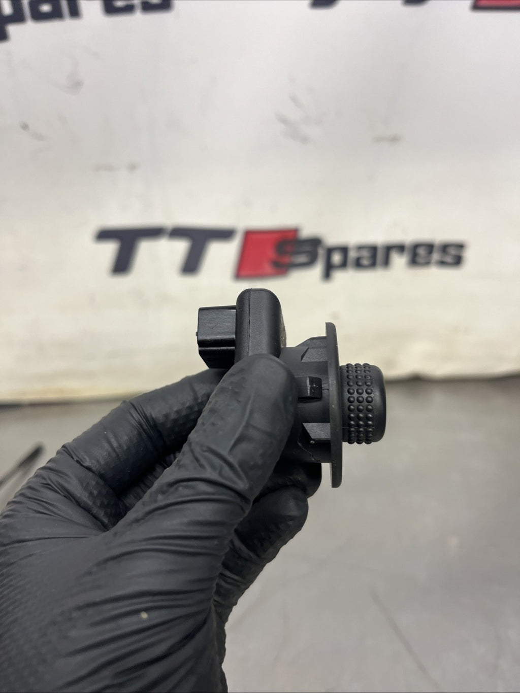 Genuine Renault Trafic (14-22) Vauxhall Vivaro X82 Wing Mirror Switch 255704649R