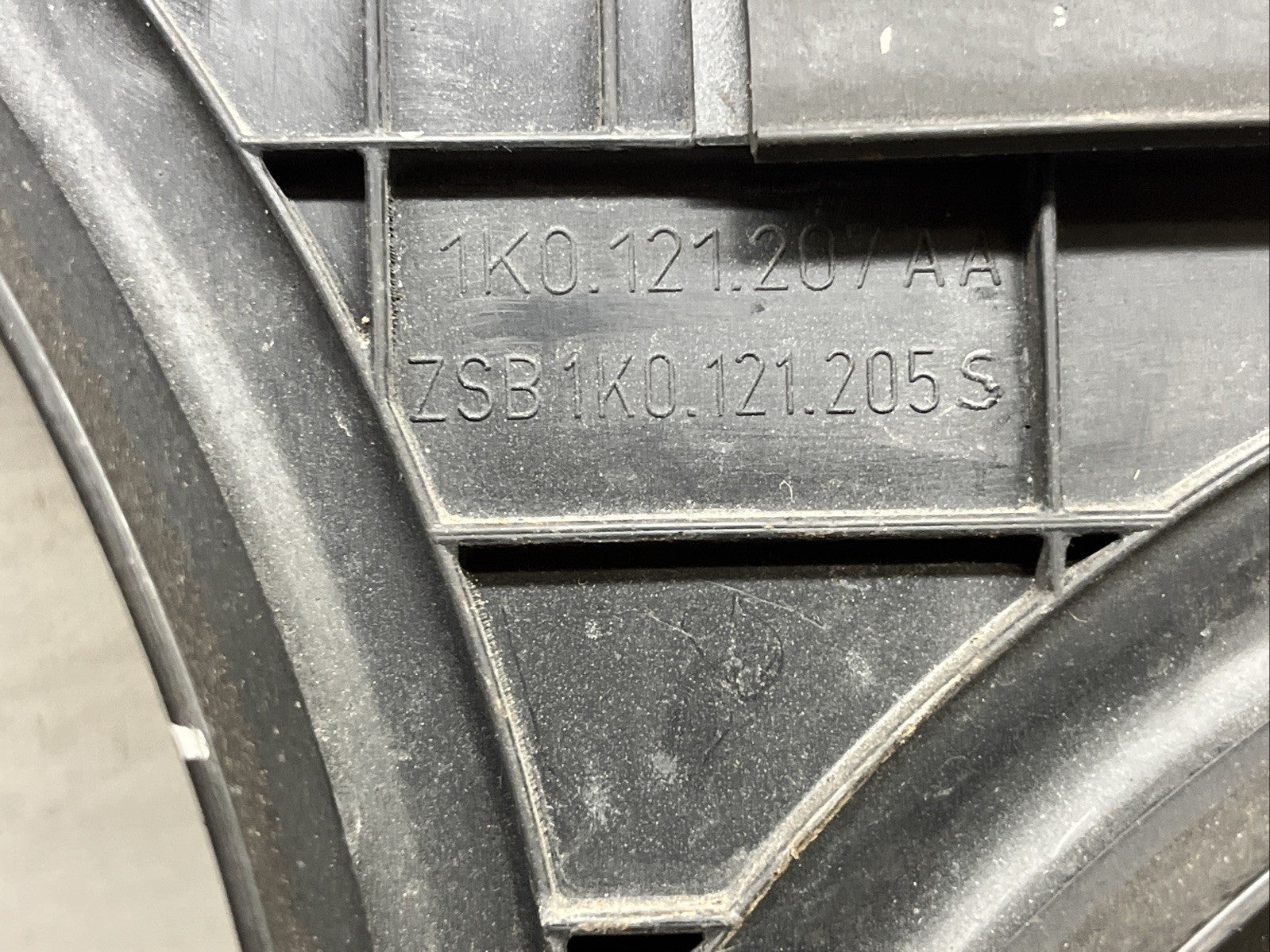 Audi TT S3 Twin Fan Radiator Fan Blades & Shroud 8J 8P 1K0121207AA 06-14