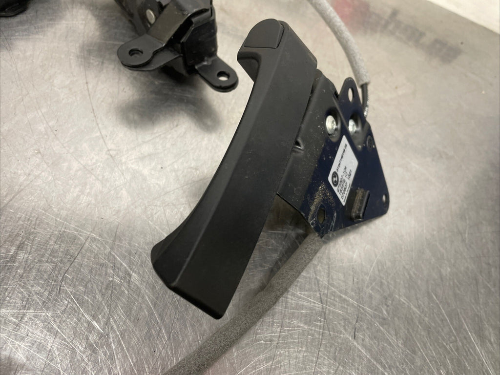 2010-2013 BMW X5 Bootlid/Tailgate Lock 975827-104