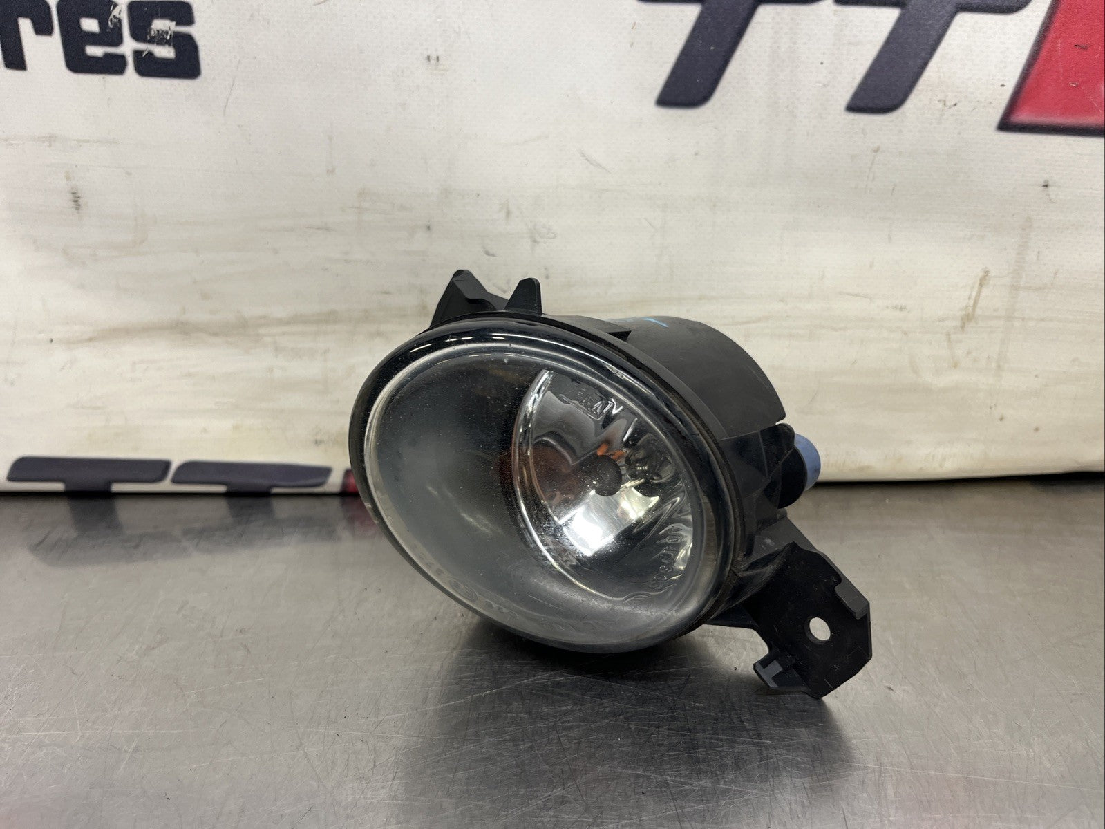 BMW X5 FOG LAMP FRONT RIGHT 89206142 E70 2007