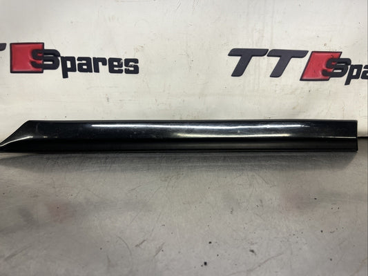 VW GOLF MK3.5 REAR LEFT TRIM MOULDING BLACK 1H3853535 COLOUR CONCERT PAINTED