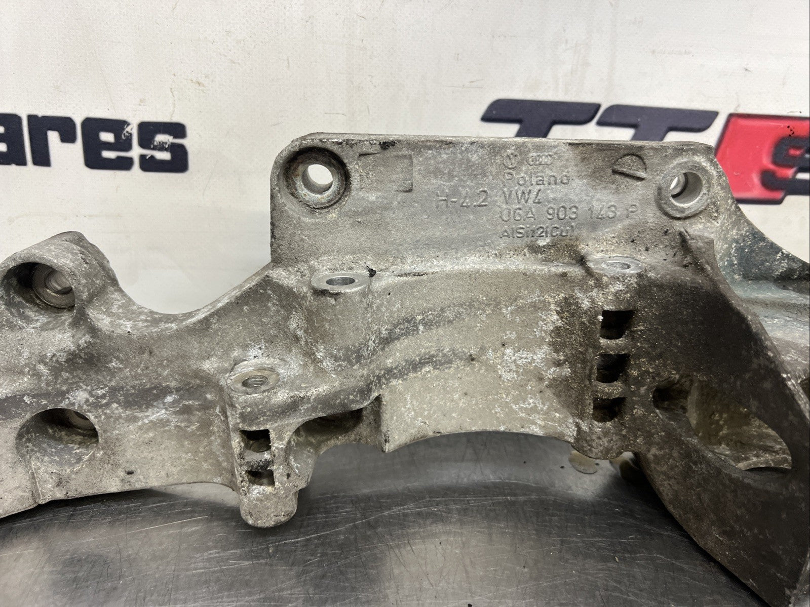 Audi TT Mk1 98-06 8N 1.8T Auxiliary Ancillaries Bracket 06A903143P Alternator AC