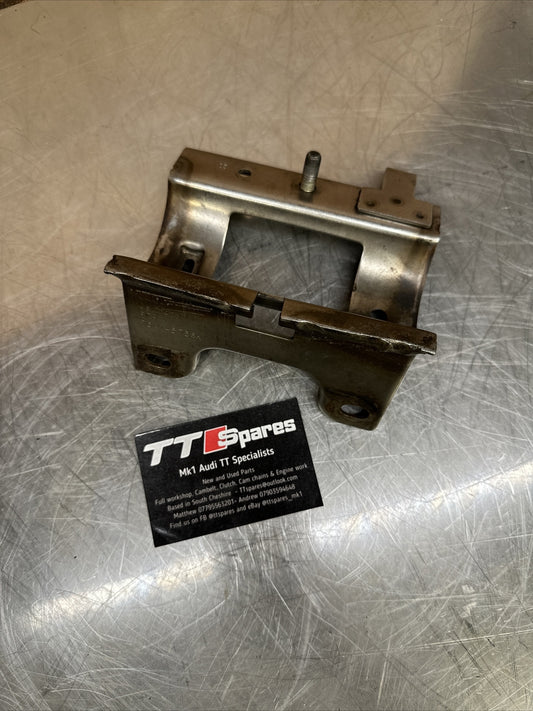 Audi TT 8N 225 BAM APX Turbo Pressure Pipe Bracket Clamp 06A145756K