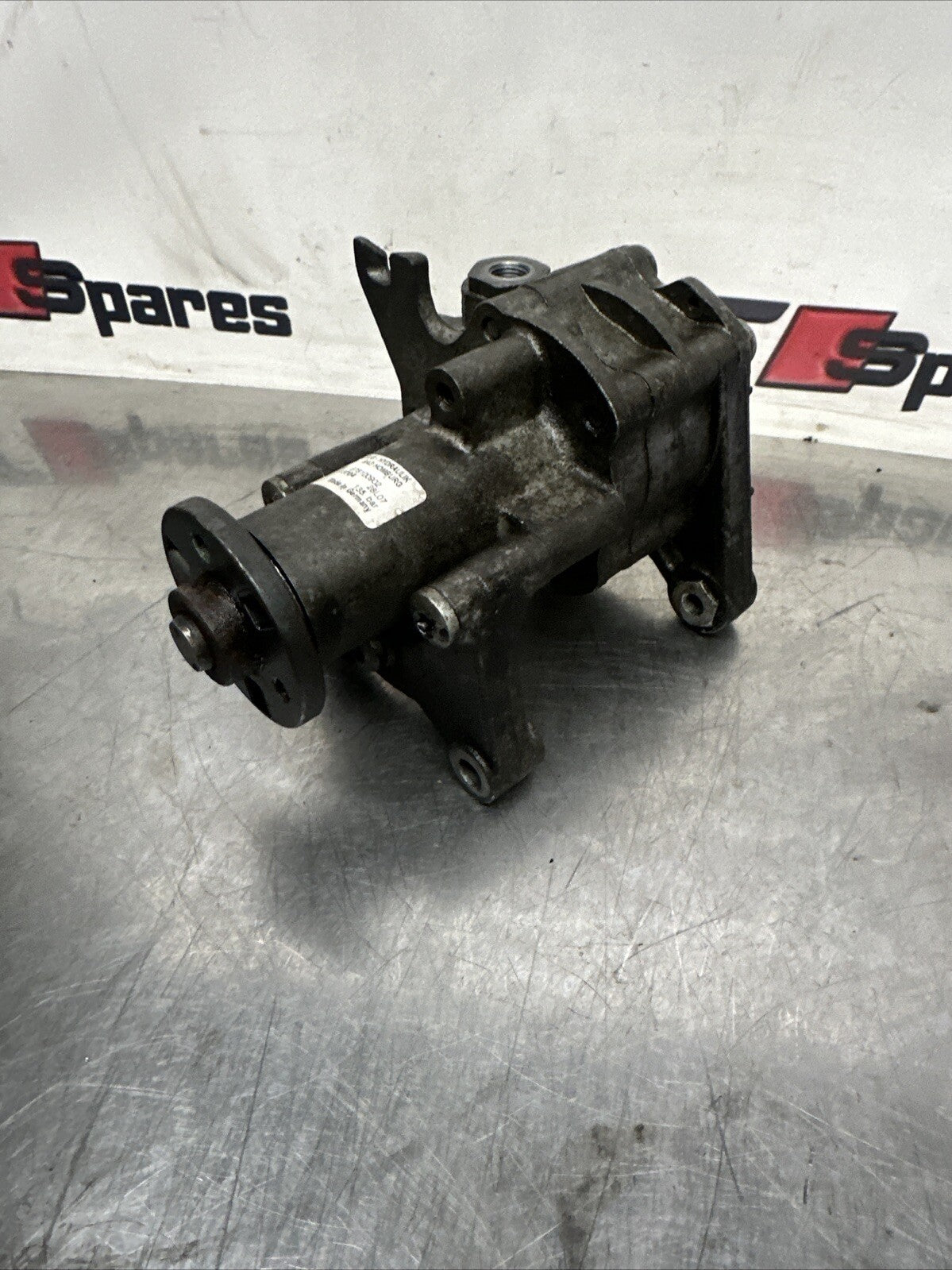 BMW X5 X6 POWER STEERING PUMP 678100902 / LH2114244