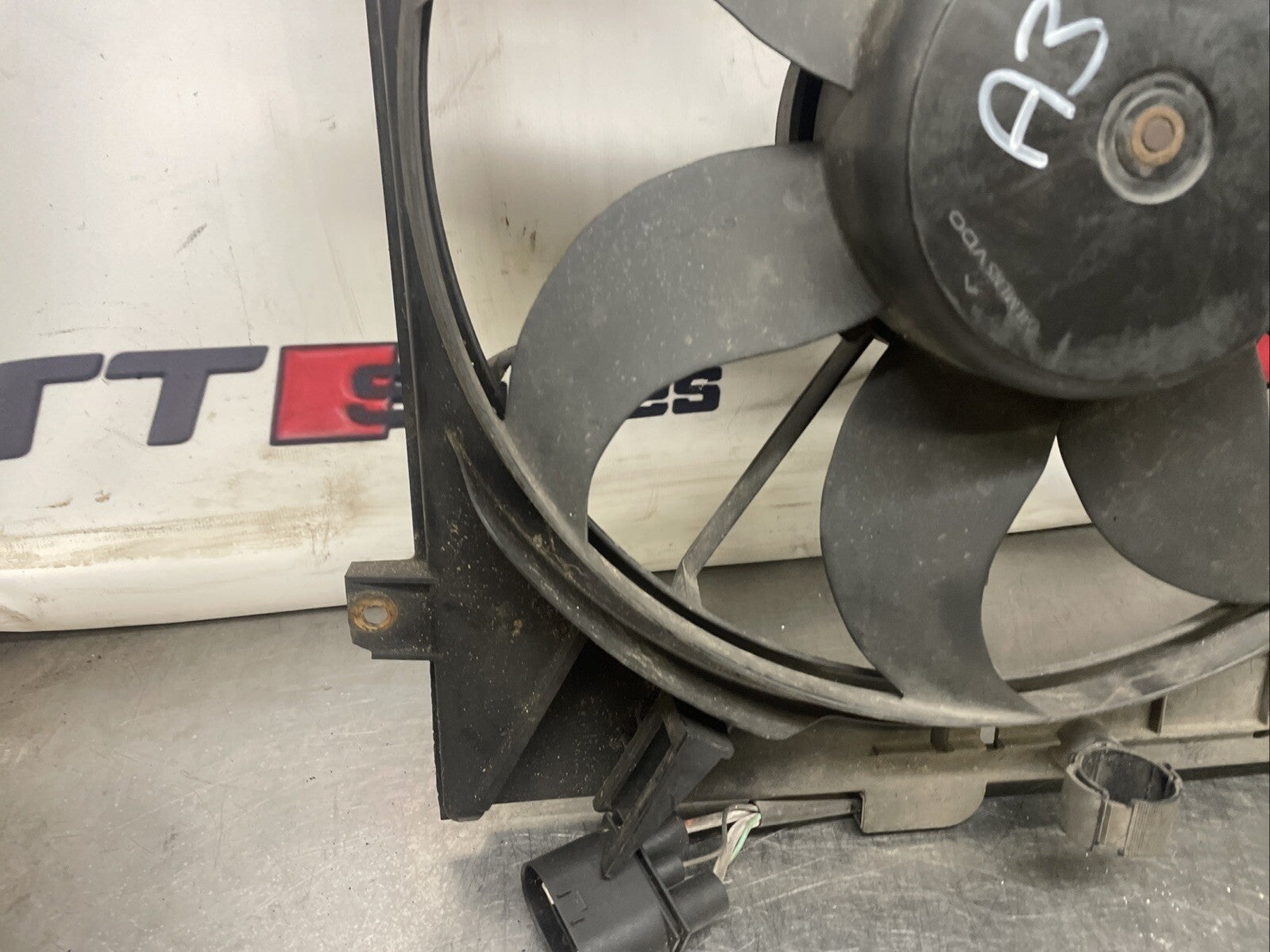 Audi A3 8P Radiator Engine Dual Cooling Fan Motor 2.0Petrol 2007 OEM 1K0121207AA