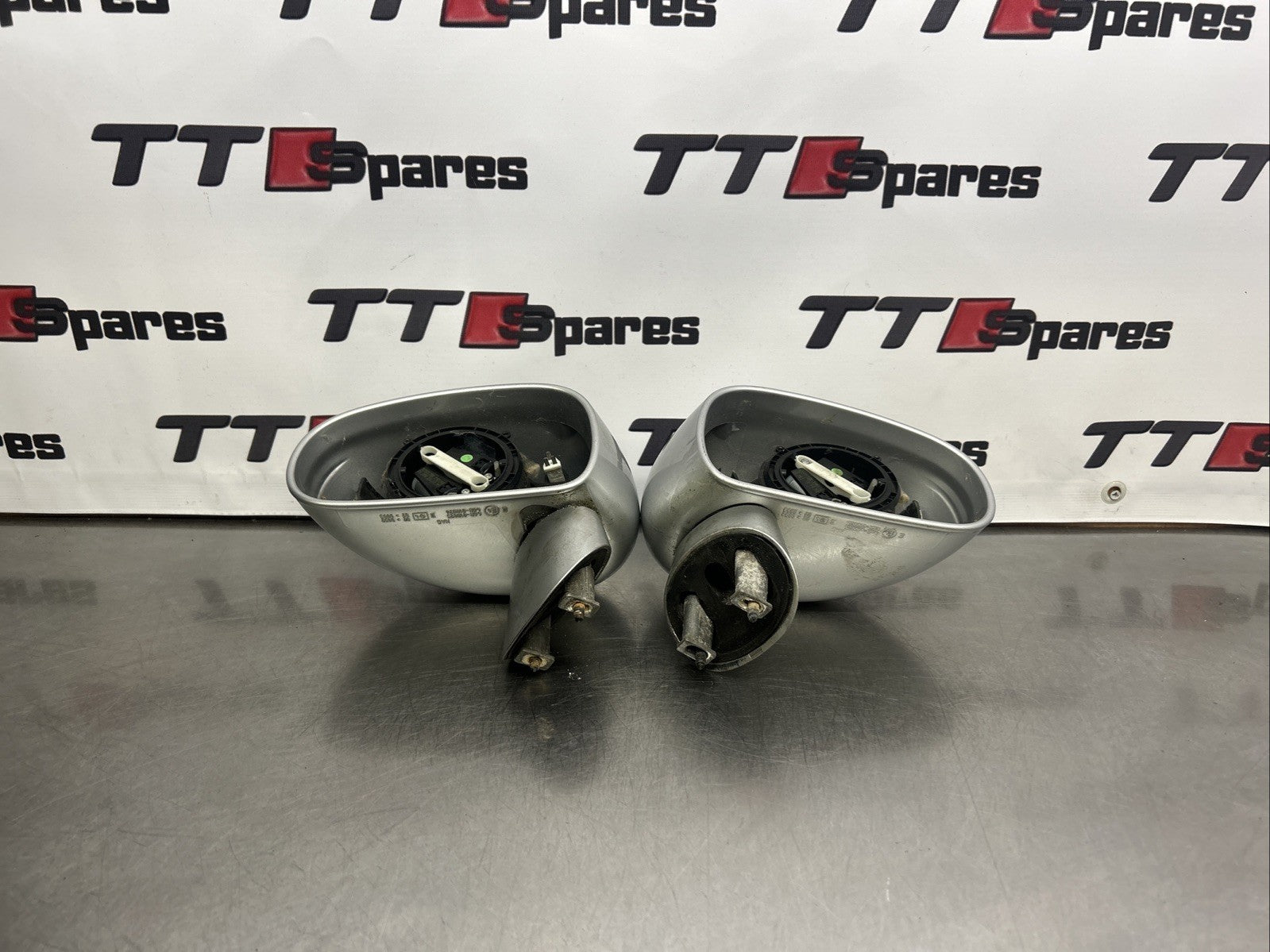 AUDI TT 8n mk1 PAIR OF WING MIRRORS DOOR SILVER LEFT+RIGHT SIDE