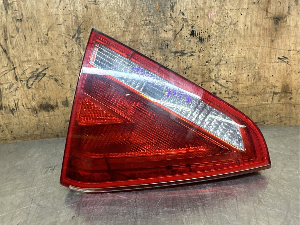 8T0945093 Audi A5 8T 07-11 Pre-Facelift Passenger Left Inner Rear Light 