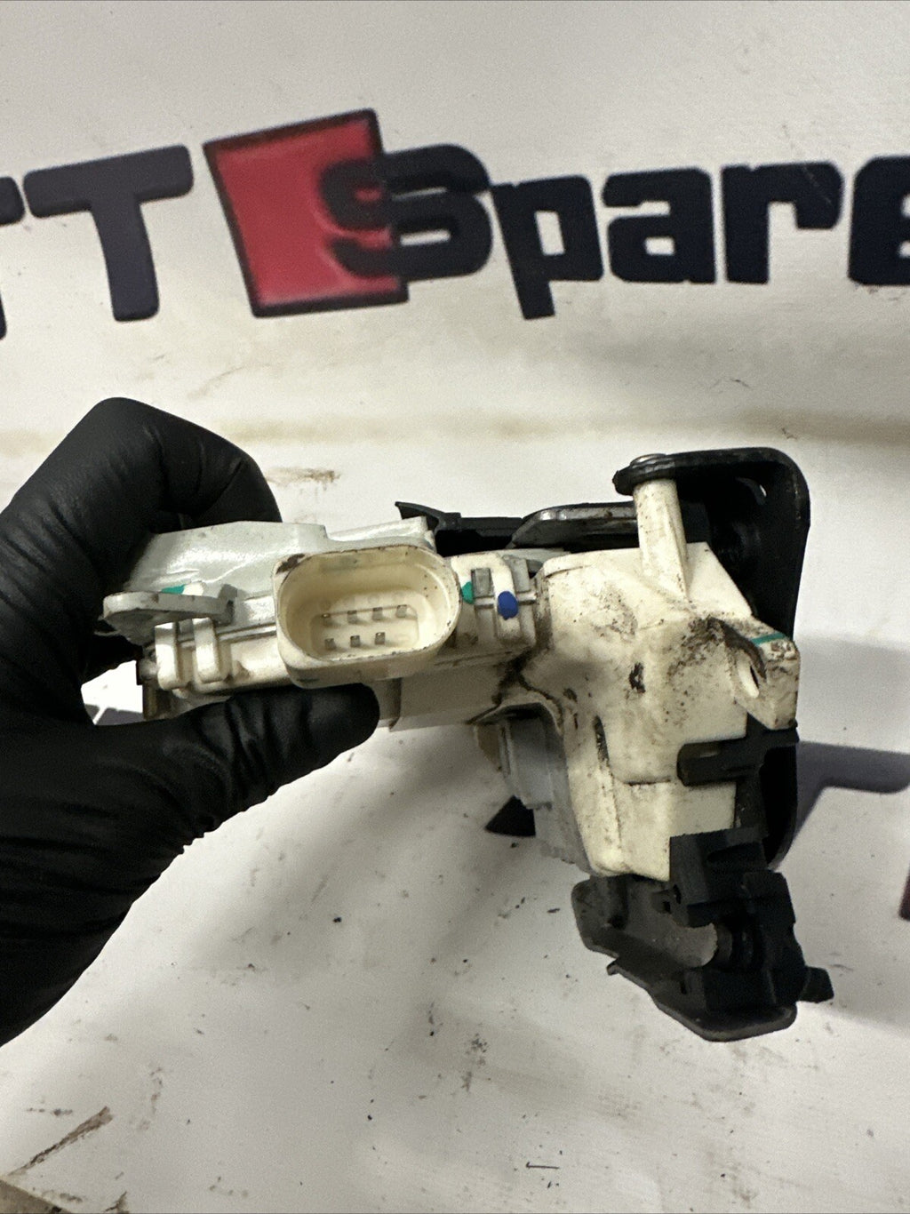 8J2837016C AUDI TT 8J EXTERIOR DOOR LOCK MECHANISM FRONT RIGHT SIDE ACUATOR 