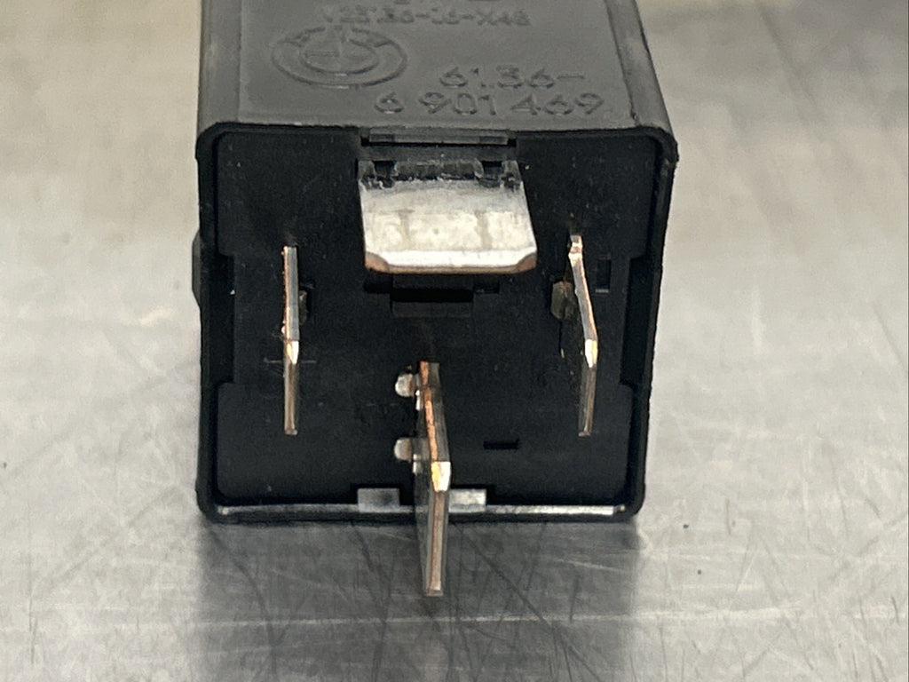 61366901469 Mini BMW 1 3 5 6 7 Series X1 X2 X3 X4 4-Pin Relay Tyco V23136-J6-X48