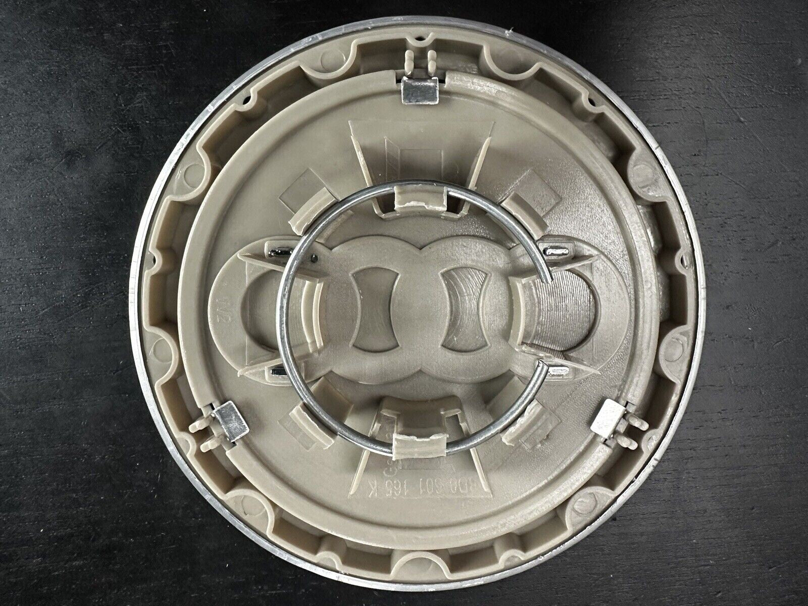 4 x Audi TT Silver/Grey Wheel Centre Caps MK1 8D0601165K 146mm *UK Stock*’
