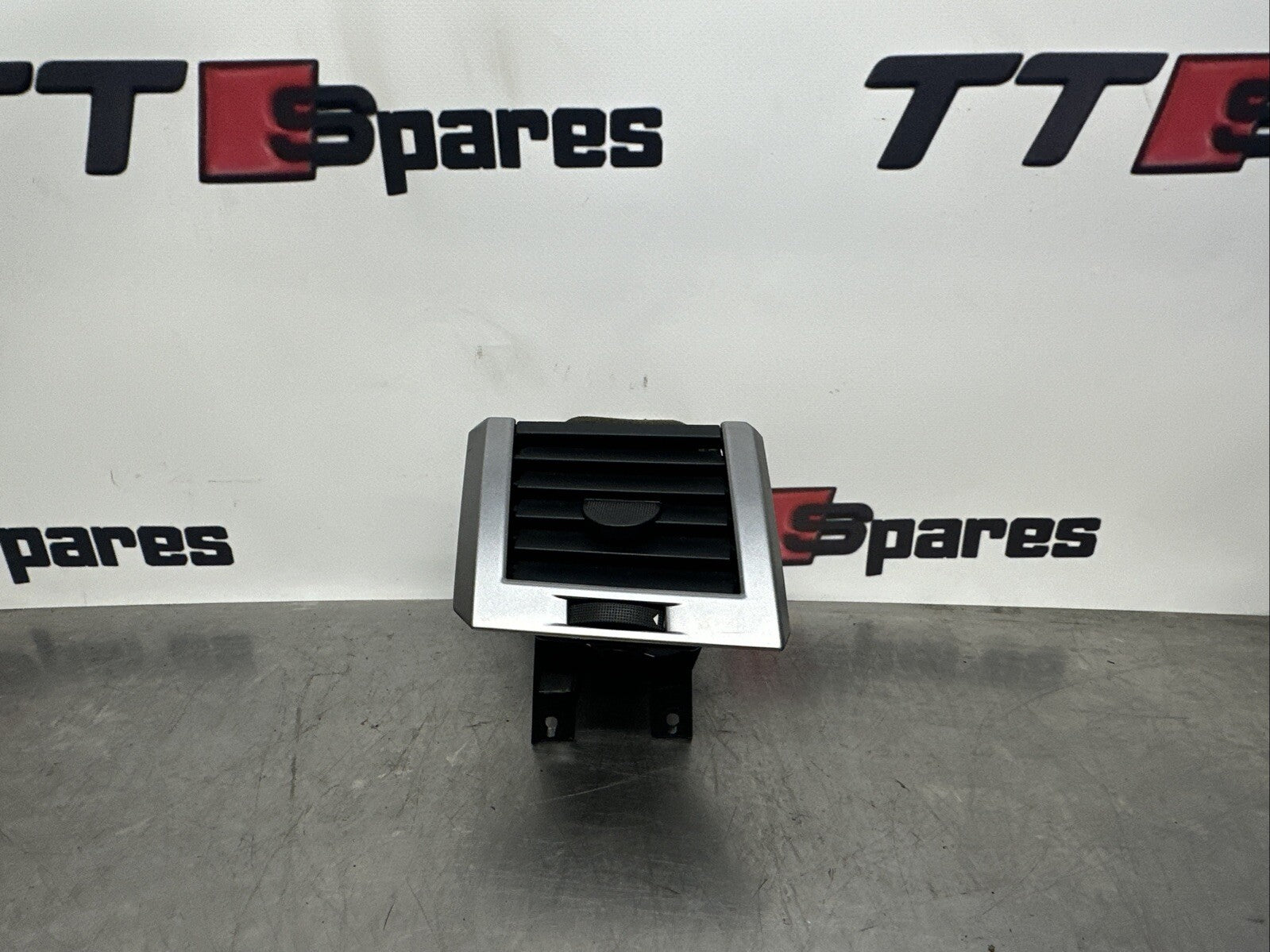 Range Rover L320 Air Vent Dashboard BD500190XXX SPORT 2.7 2007