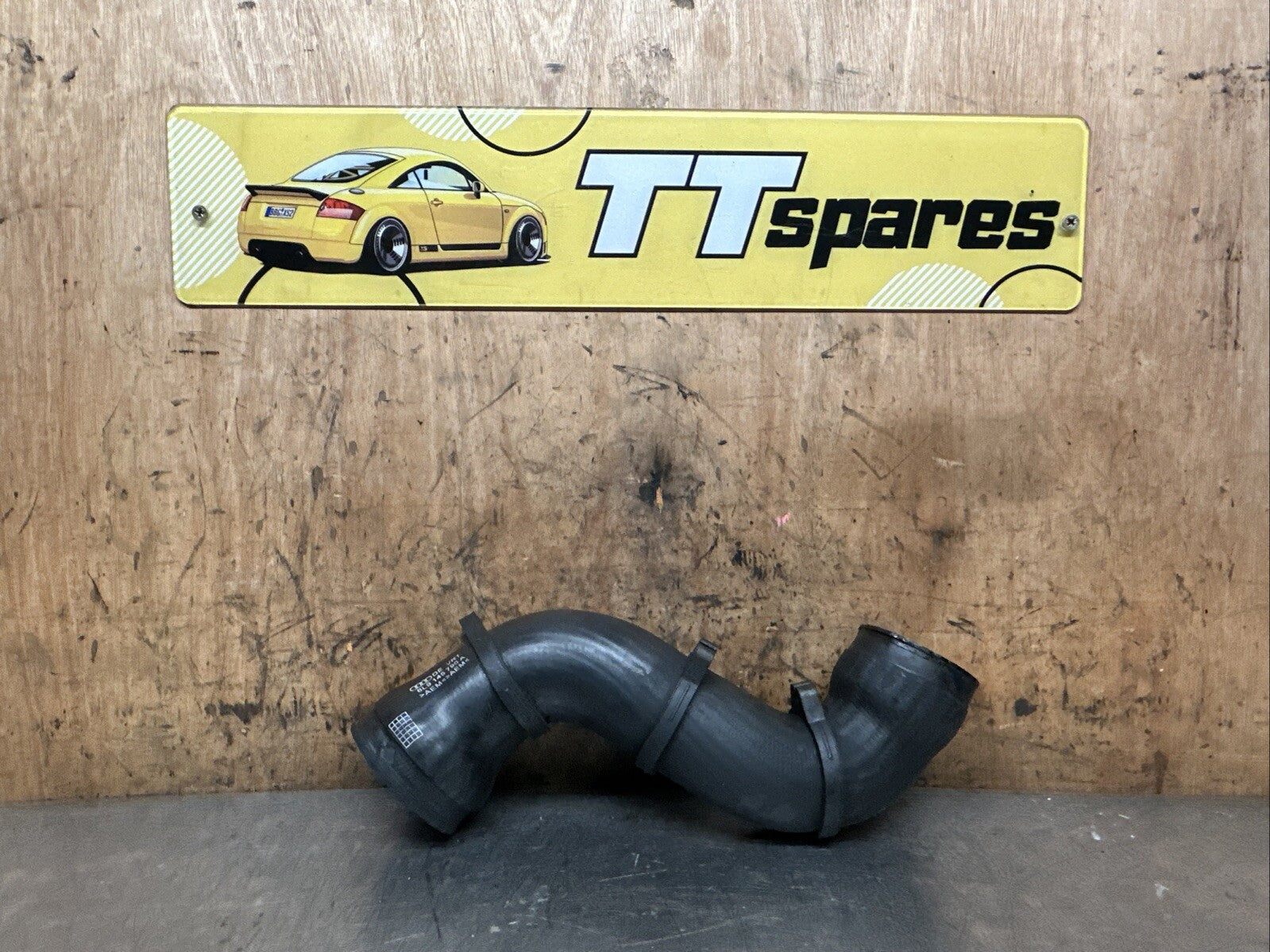 Audi TT 8N Mk1 225 Left Upper Turbo Pressure Pipe 8L9145790A
