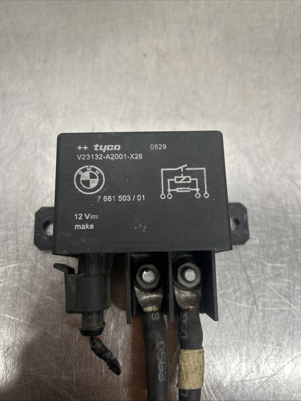 BMW 1 3 5 6 Series E60 E64 E82 E90 Battery Cable Relay 7661503