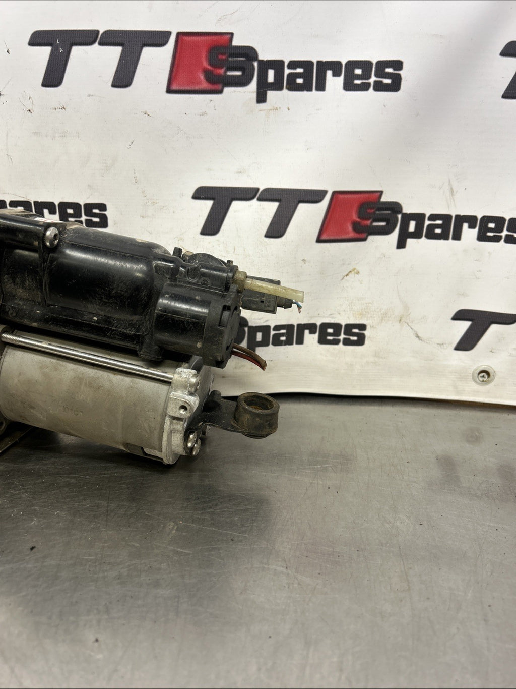 Air Suspension Compressor Pump For Mercedes S-class W221 S320 350 420 2213200704
