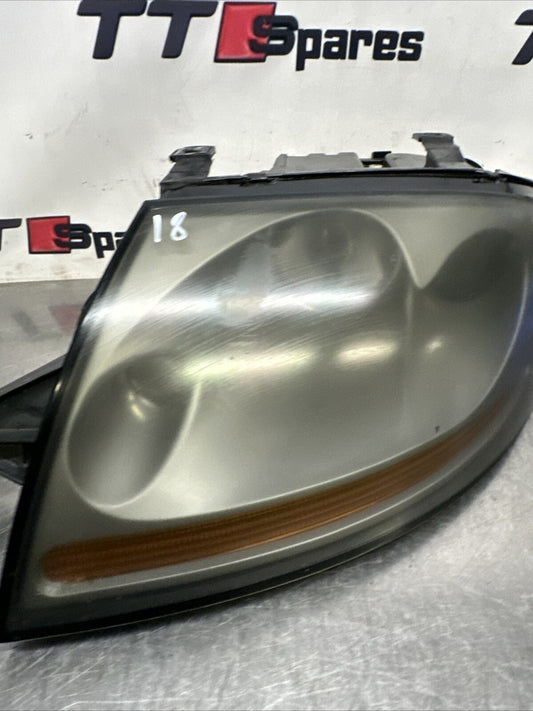 Audi TT Mk1 8N Xenon Headlight Passenger Side Front Left SILVER 1999 - 2005