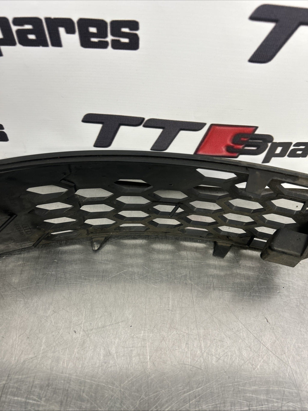 AUDI TT V6  Front Left Bumper Grill 8N0807681G 3.2 Petrol