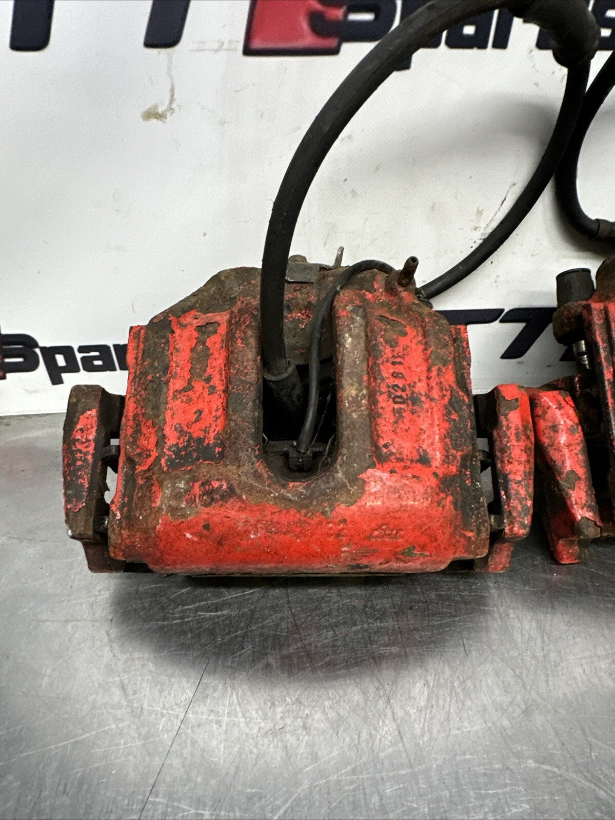 AUDI TT MK1 2006 3.2 V6 QUATTRO 8N PAIR OF FRONT CALIPERS AND CARRIES 334MM