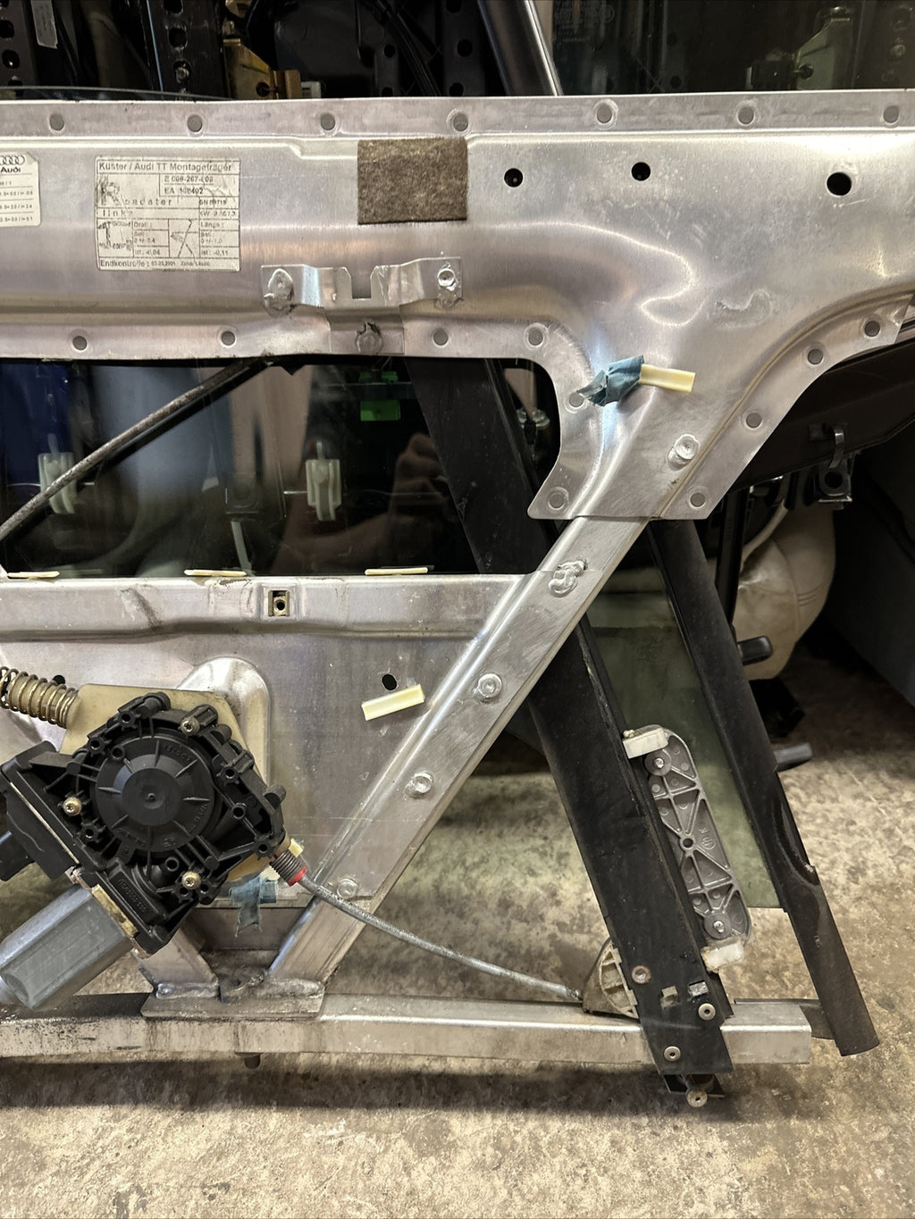 AUDI TT MK1 WINDOW/DOOR MECHANISM PASSENGER ROADSTER Read description