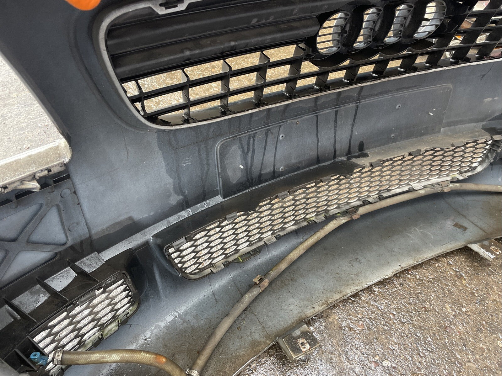 AUDI TT 8N 225 Bumper Complete LY7W