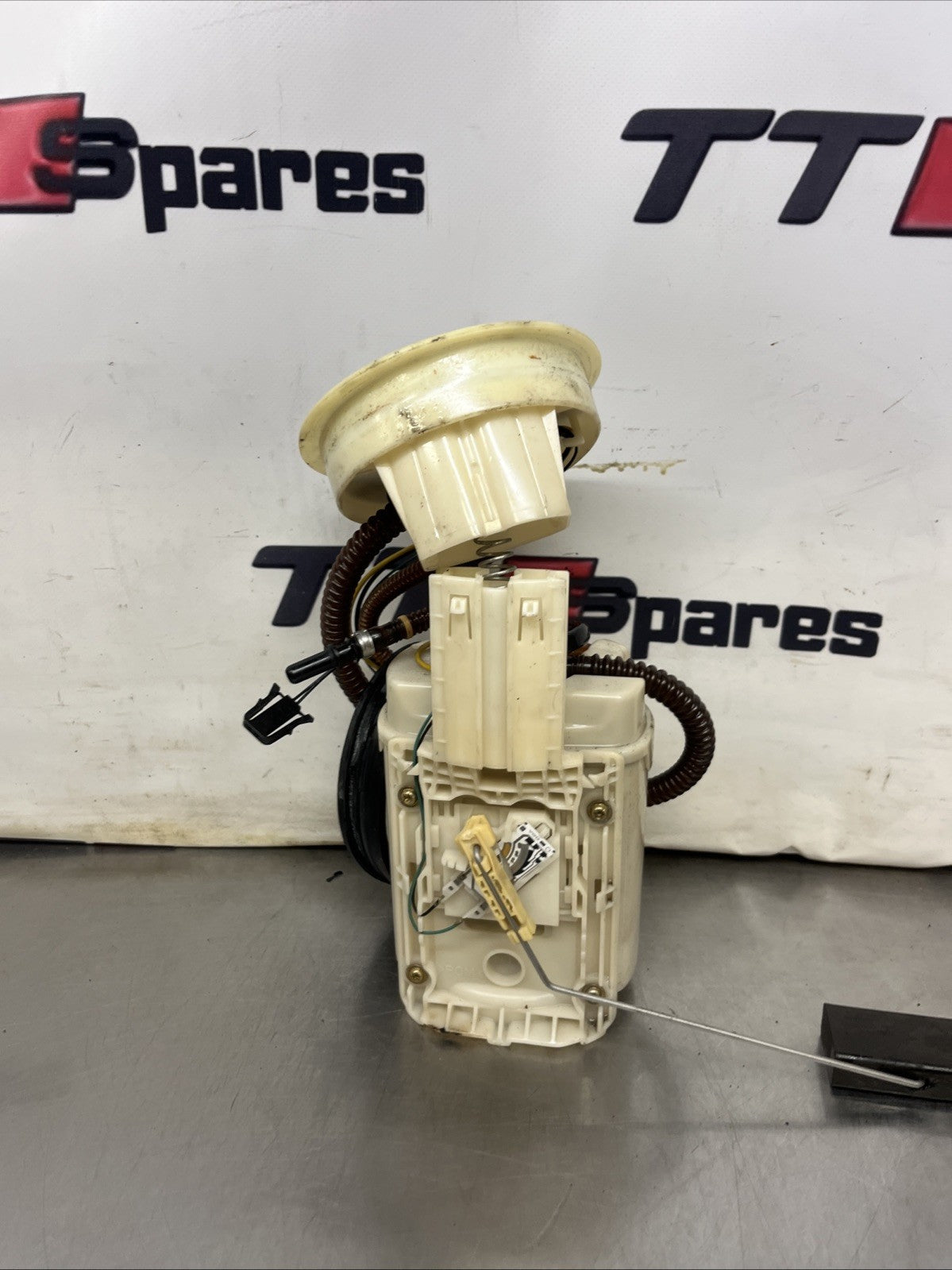 Audi TT Mk1 98-06 QUATTRO☆Electric Fuel Pump☆8L9919051J☆FREE TRACKED P&P 