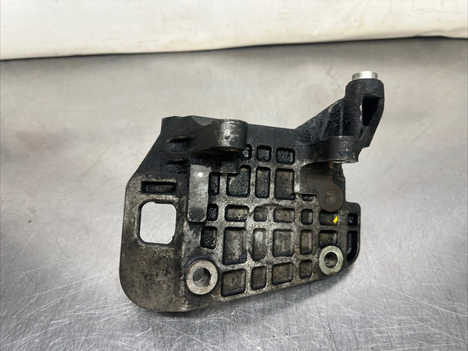 2012 Audi Q7 3.0 V6 Diesel CRC. Alternator Mount/Bracket 059903143AJ 75K