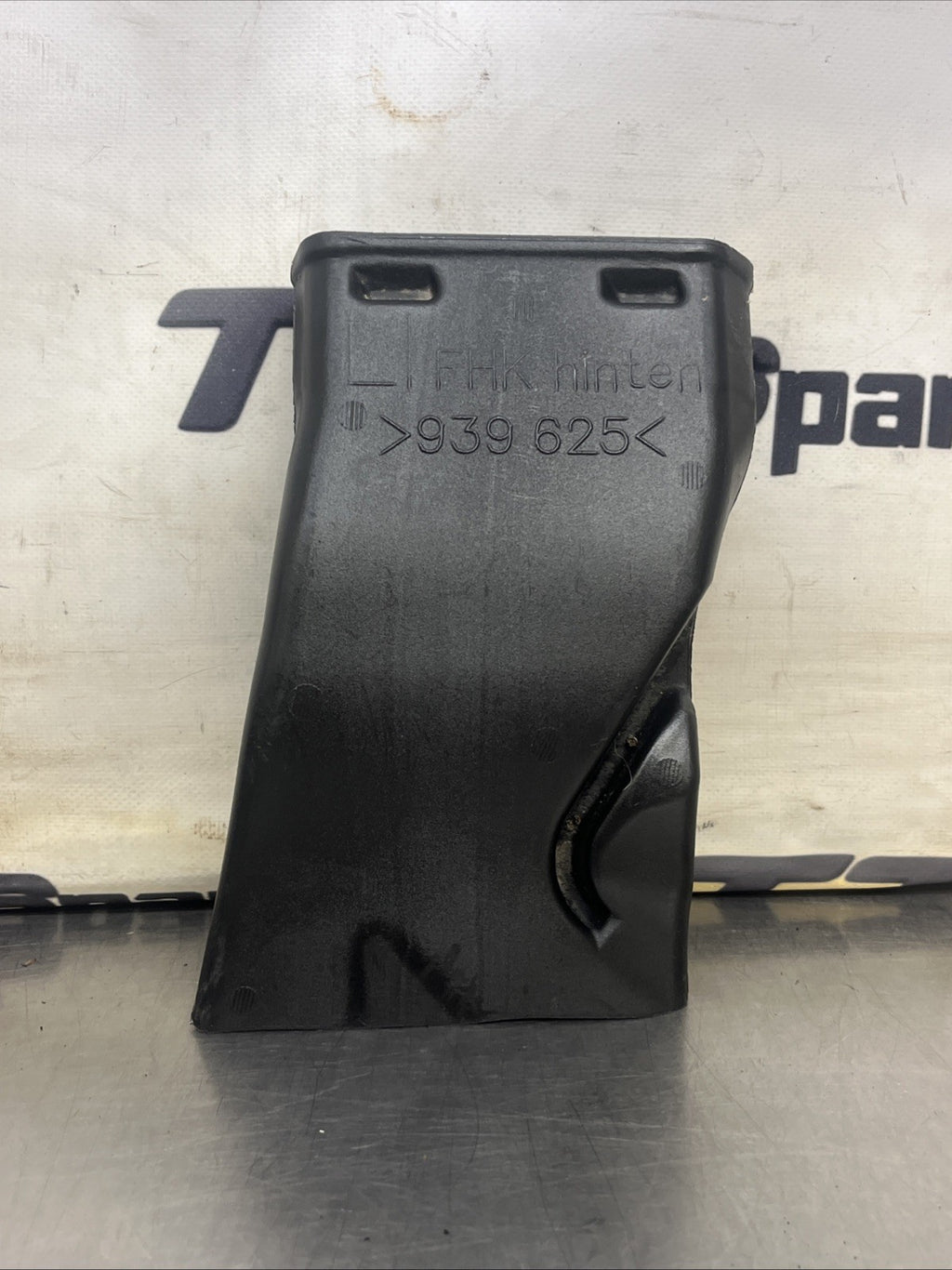 BMW 1 2 3 Series F20 F21 F22 F30 Heater Air Rear Duct Tunel Footwell 9227811