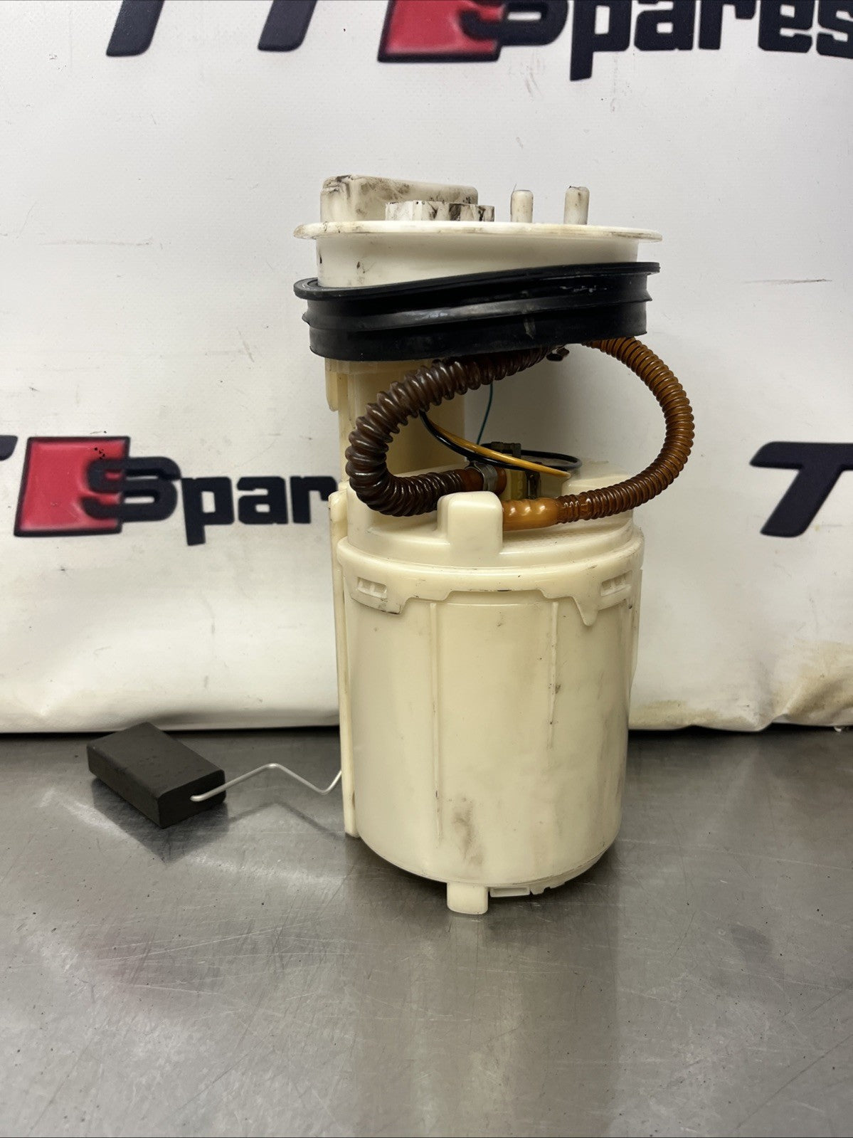 AUDI TT MK1 98-06 8N FRONT WHEEL DRIVE GENUINE FUEL PUMP SENDER UNIT 8L0919051N