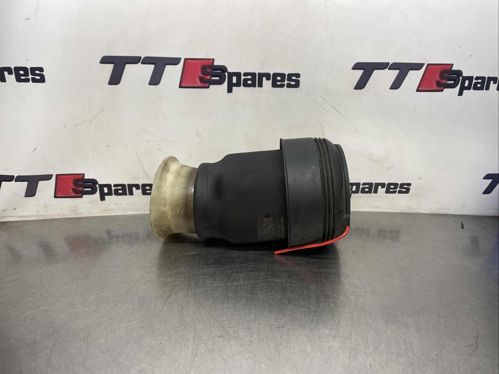 6790080 BMW E70 X5 2007-2013 Driver Side Right Rear Air Suspension Bag #055