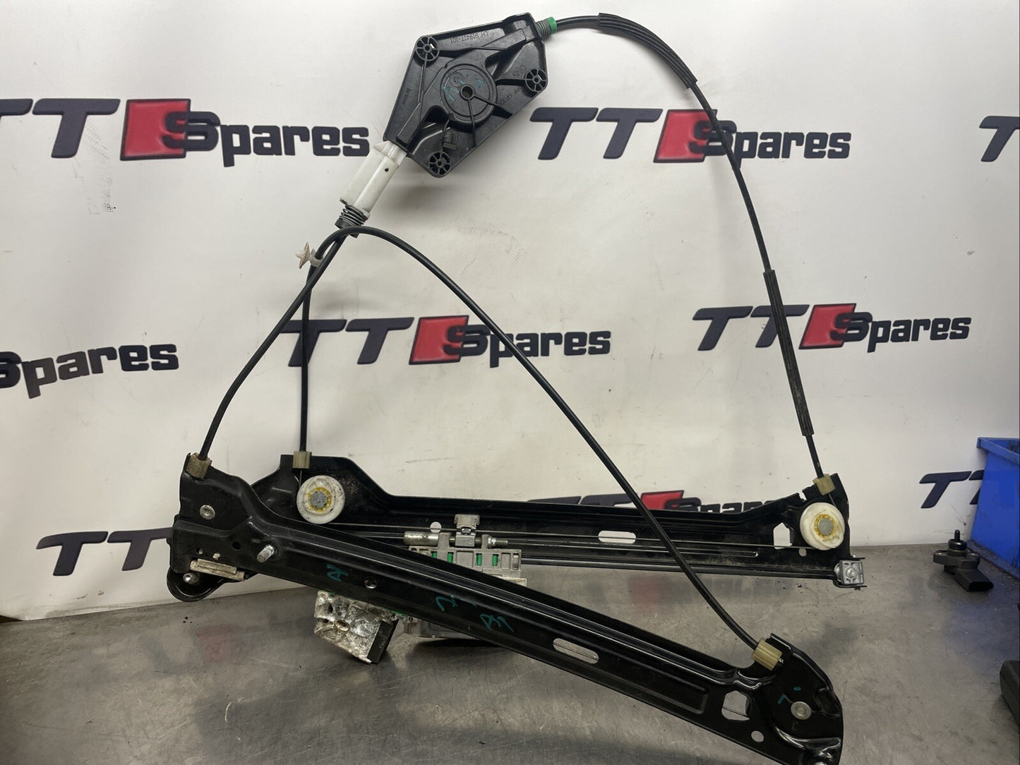 AUDI A5 S5 CABRIO CONVERTIBLE MK1 8F 09-17 PASSENGER WINDOW REGULATOR 8F0837461D