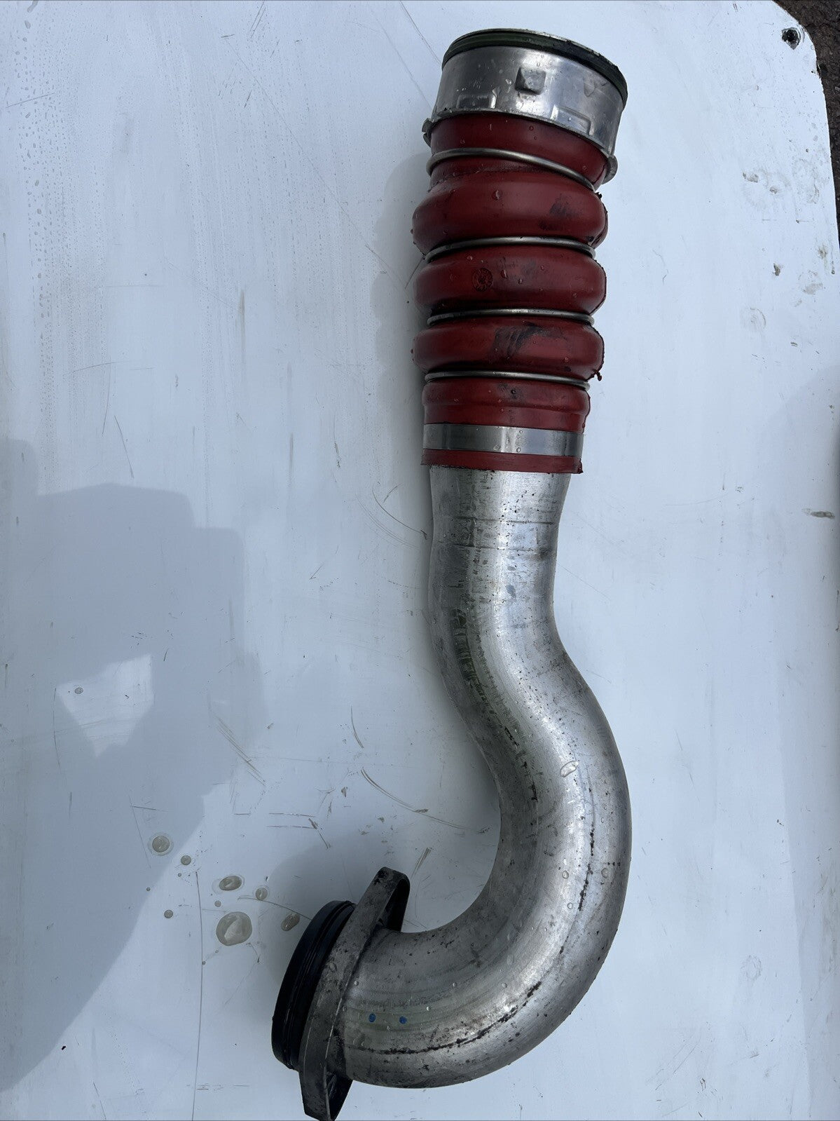 7796291  7801958 BMW E70 E71 3.0 DIESEL  INTERCOOLER HOSE PIPE 