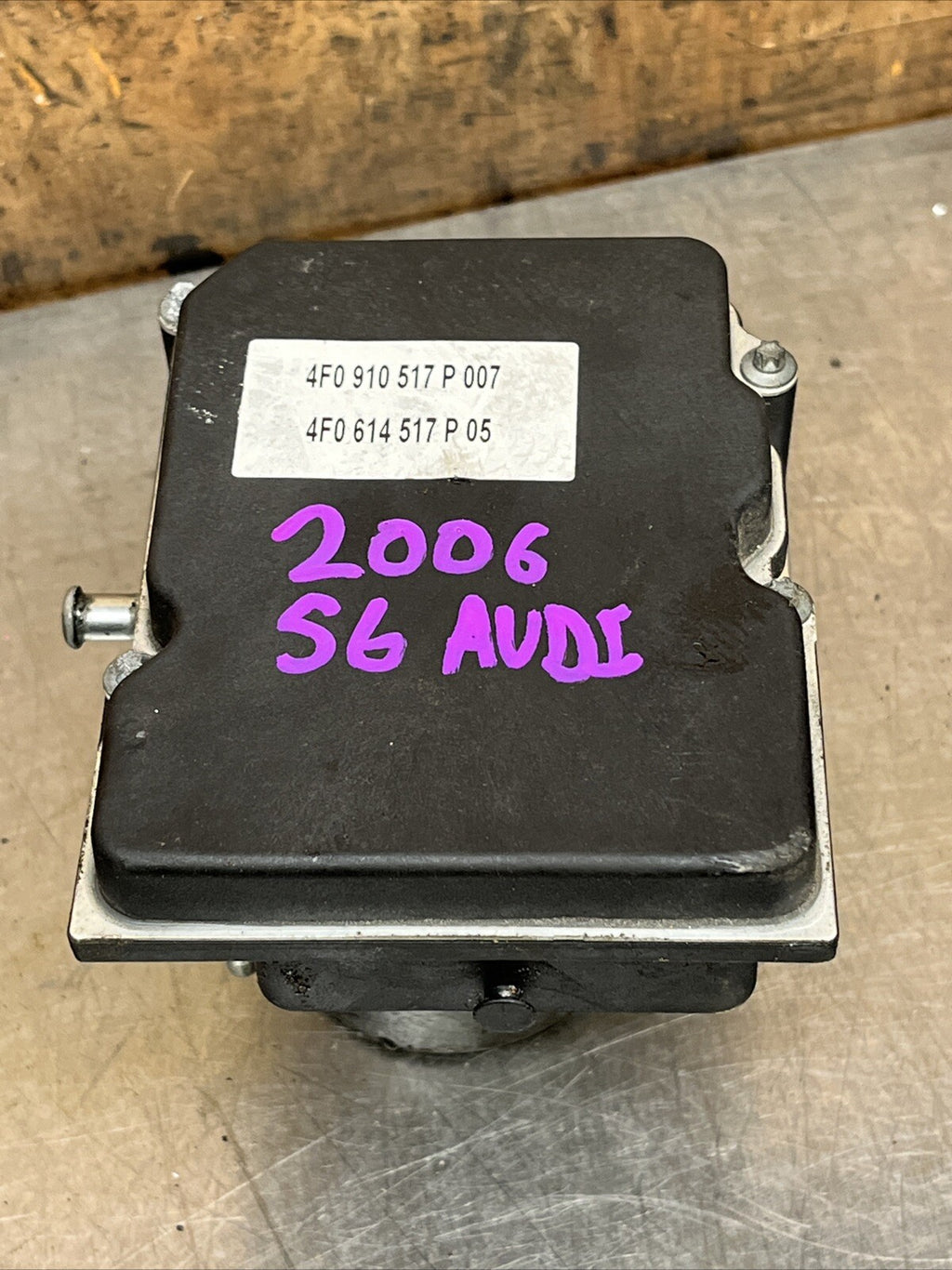 4F0910517P Audi S6 5.2 V10 ABS Pump 2007 