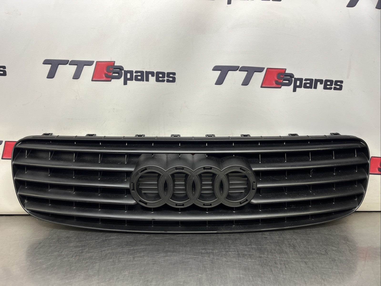 Genuine Audi TT Mk1 8N 99-06 Quattro Badge 5 slat Grille bumper