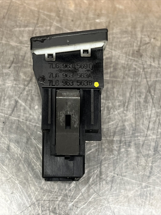 VOLKSWAGEN TOUAREG 7L LEFT SEAT HEATER SWITCH BUTTON 7L6963569C OEM