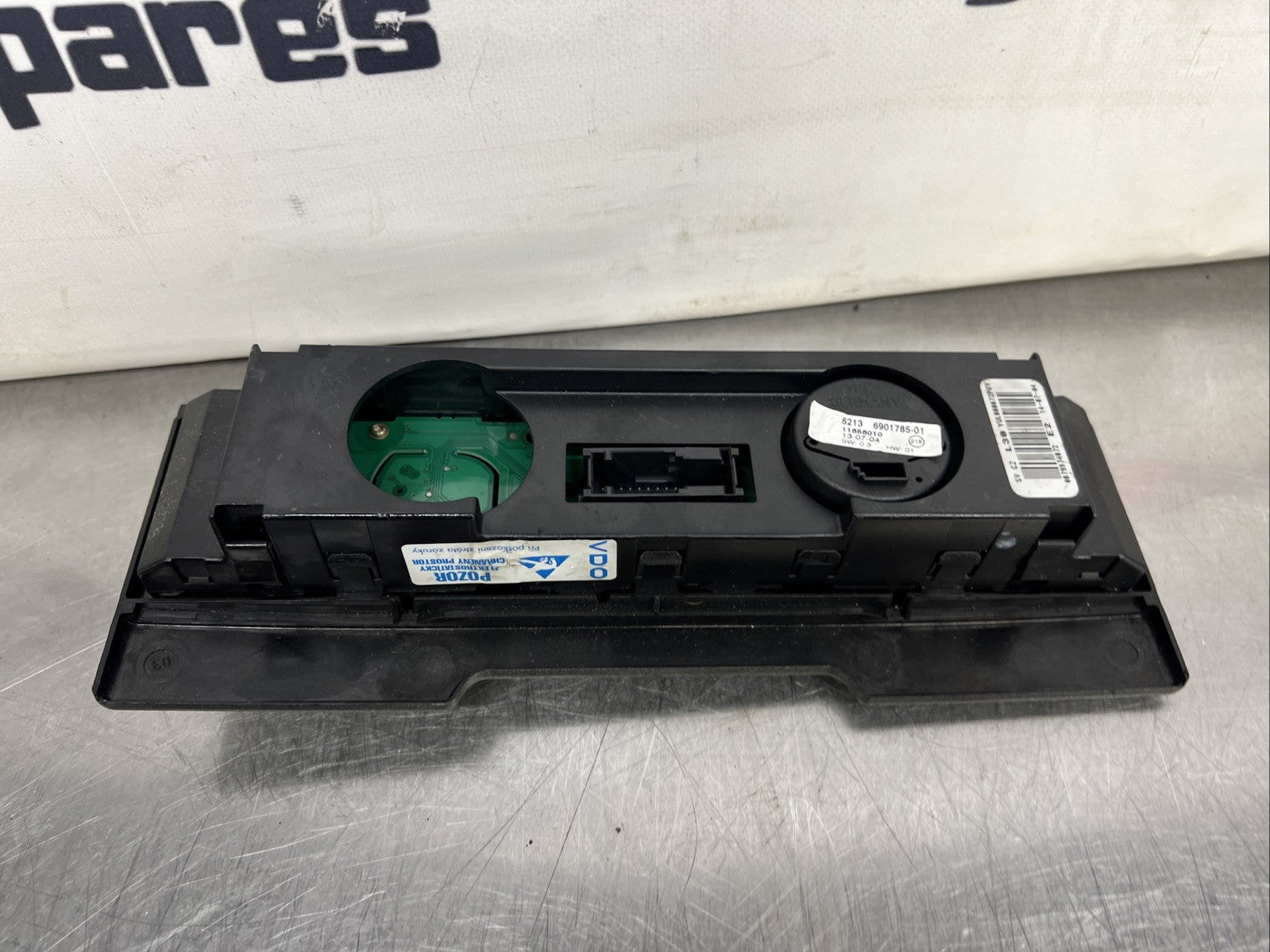 Range Rover L322 ride height & tailgate release switch YUL000072PUY 2003