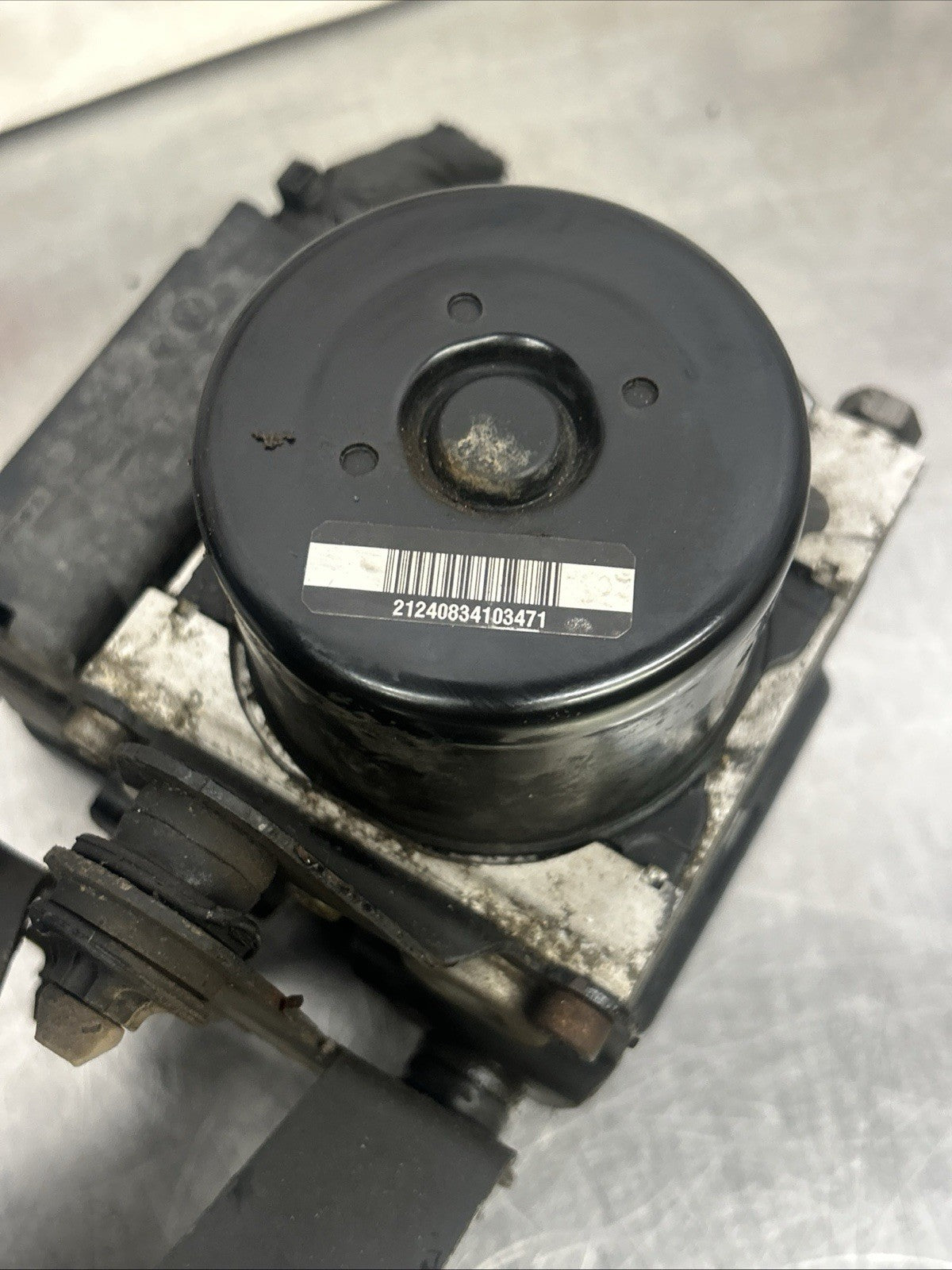 2010-2014 AUDI TT MK2 8J ABS Pump Modulator Control Unit 8J0614517B