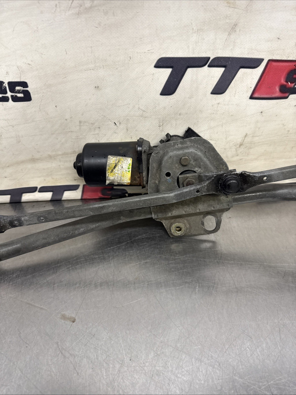 Audi TT MK1 wiper motor linkage assembly  OEM genuine 8N0955113