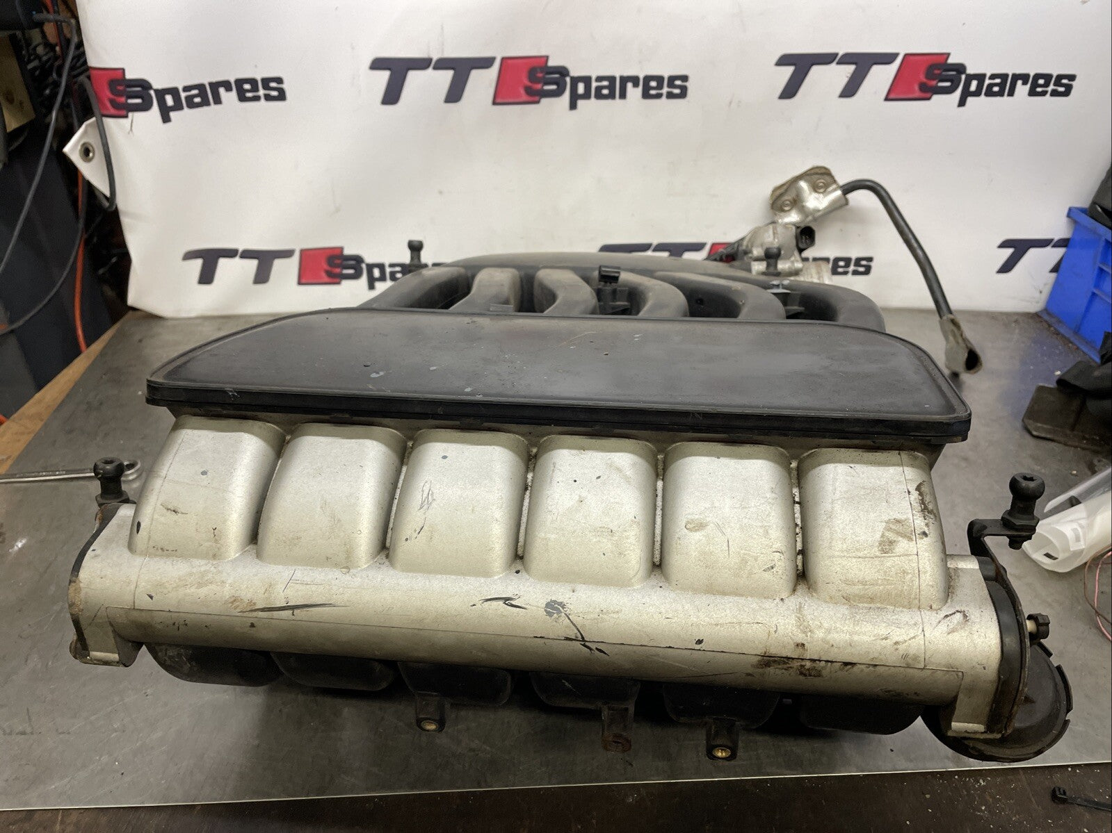 VW Golf MK4 2.8 V6 4motion 24V VR6  Air intake MANIFOLD  022133203B