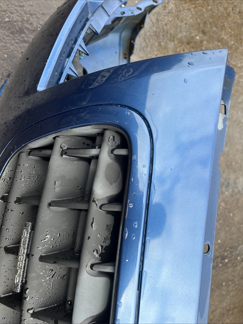 AUDI TT 8n mk1 3.2 V6 COMPLETE FRONT BUMPER + GRILLS WASHER JETS Mauritius Blue