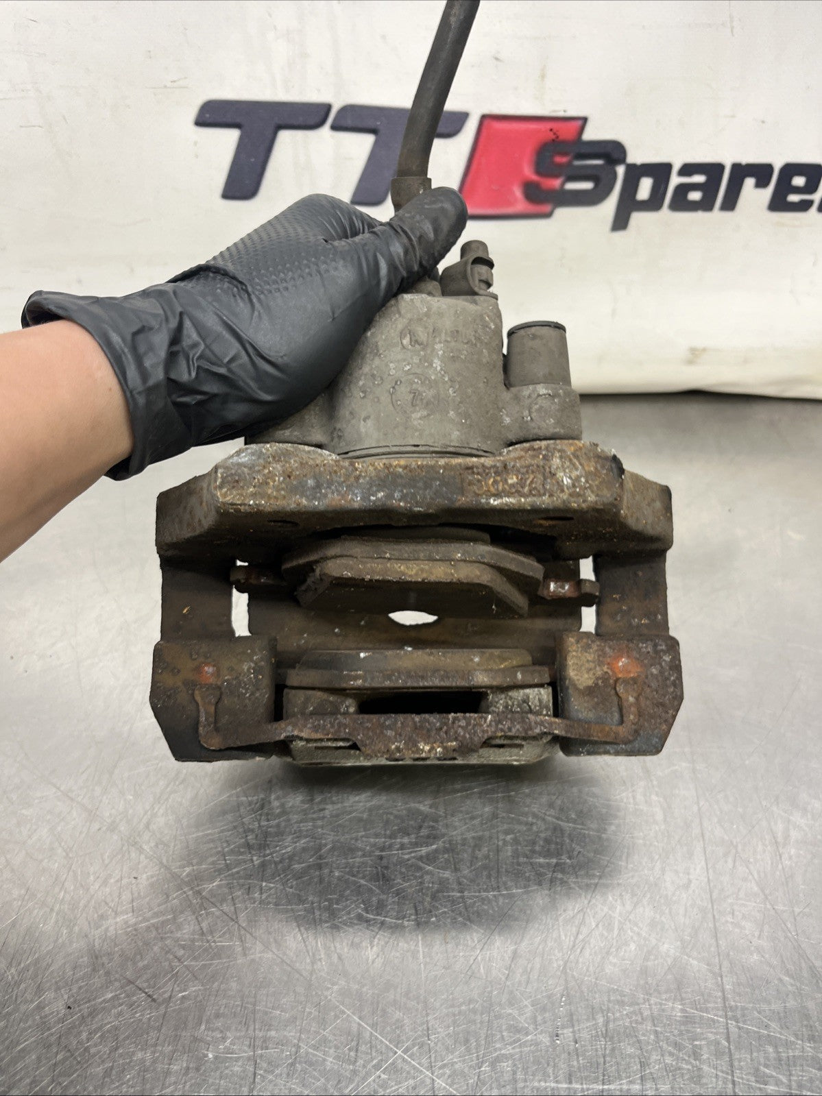 BMW E70 X5 REAR PASSENGER LEFT SIDE BRAKE CALIPER 44-20  44/20