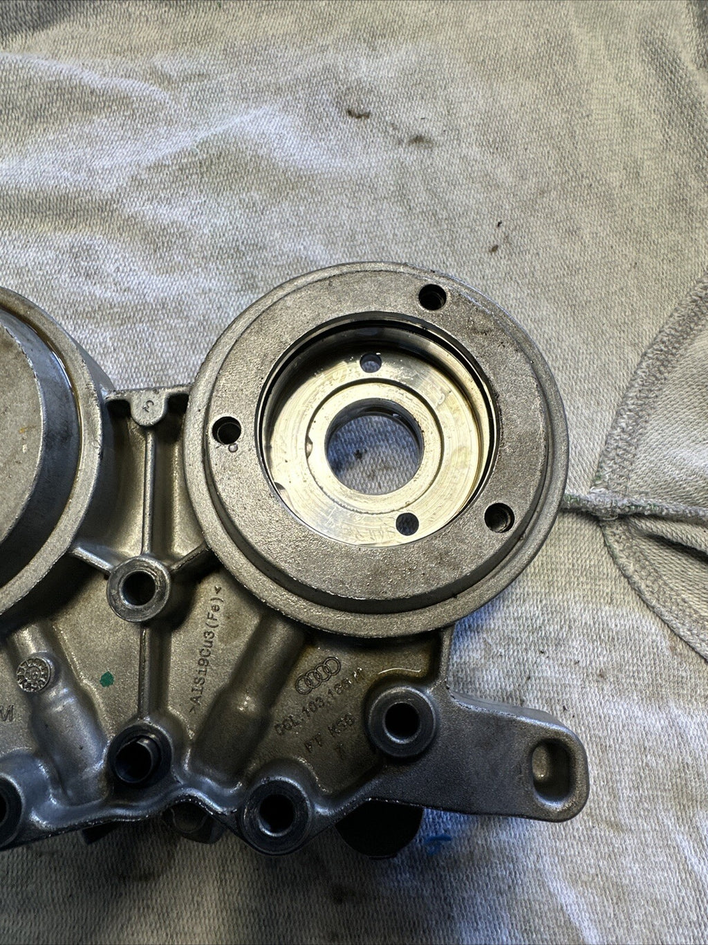 VW GOLF MK7 5G R AUDI S3 MK3 8V 2.0 TSI CAMSHAFTS ADJUSTER HOUSING 06L103166H