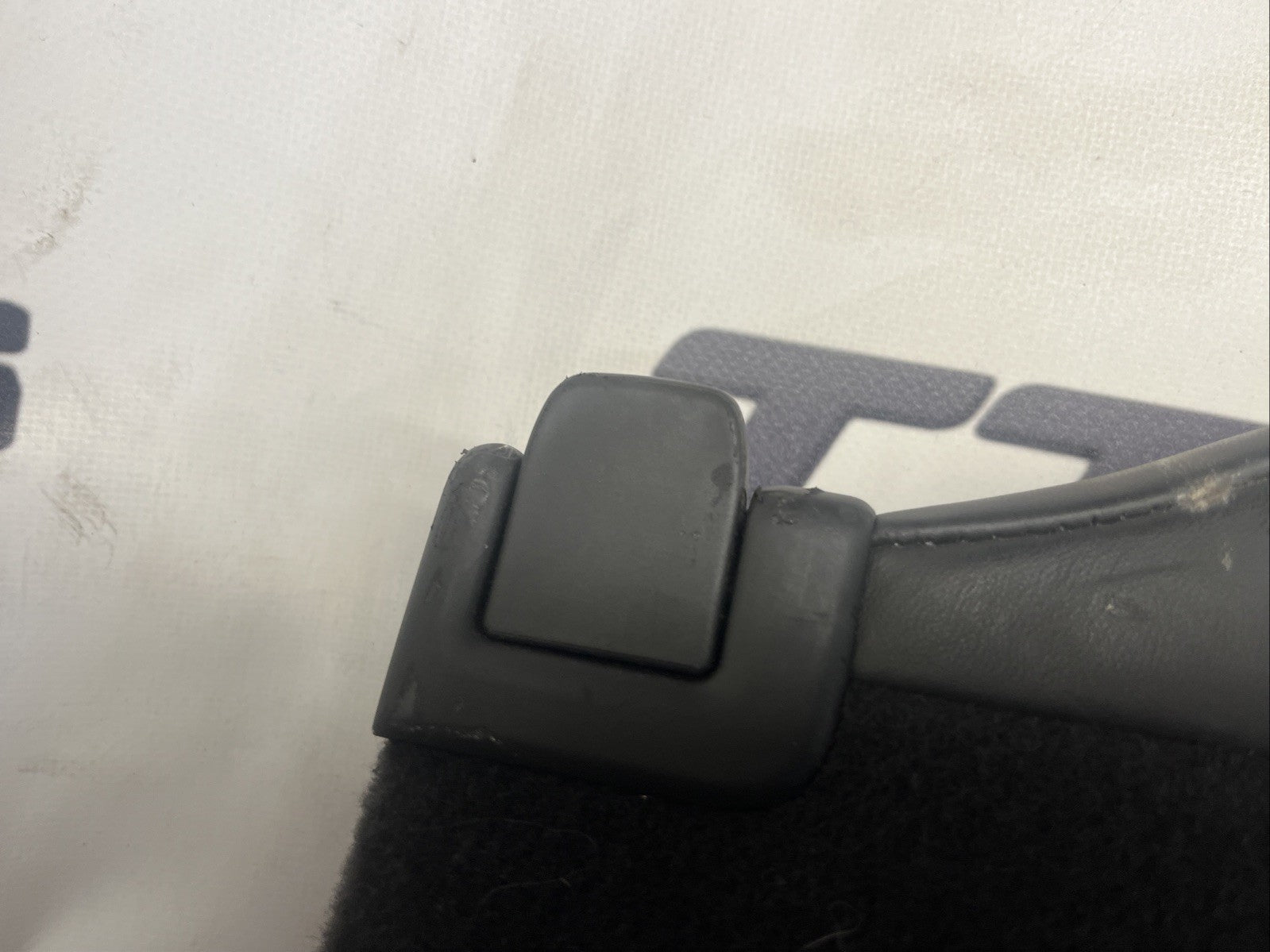 AUDI TT MK2 06-11 8J REAR SEAT UPPER BENCH BACK REST LEATHER