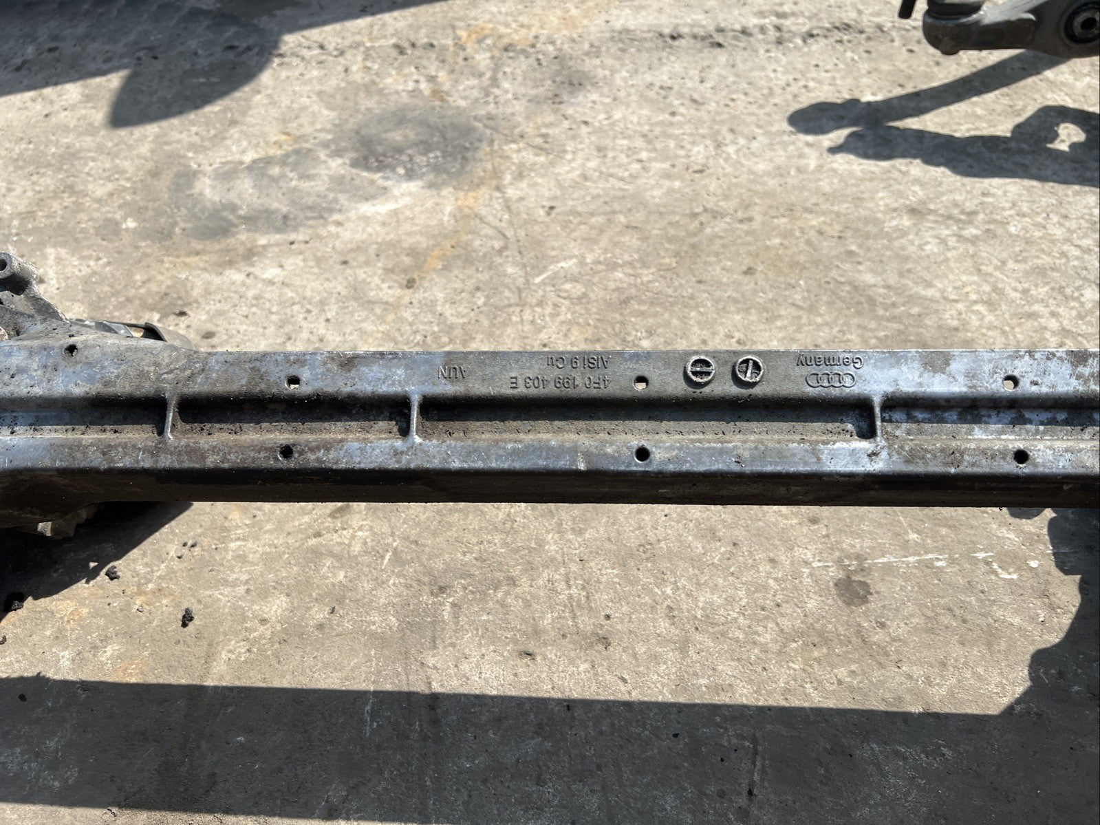 Stabilizer front axle Audi A6 S6 5.2 V10 front axle 4F0199403E