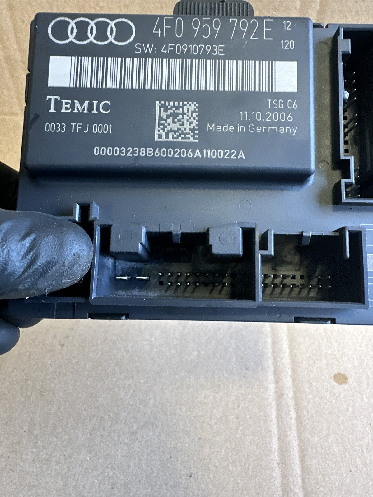 2007 AUDI S6 C6 PASSENGER SIDE FRONT DOOR CONTROL MODULE 4F0959792E