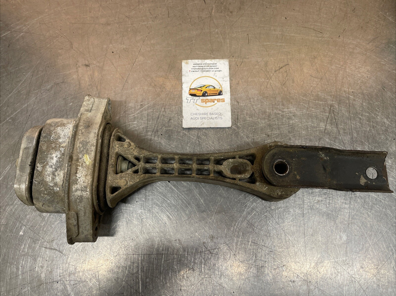Audi TT mk1 8n 99-06 REAR ENGINE MOUNT DOG BONE  1J0199851M good condition